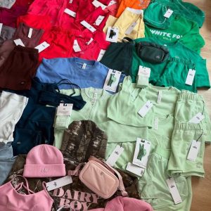 photo 2025 12 11 18 38 09 Alo Yoga Liquidation Pallets